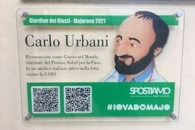 La targa dedicata a Carlo Urbani